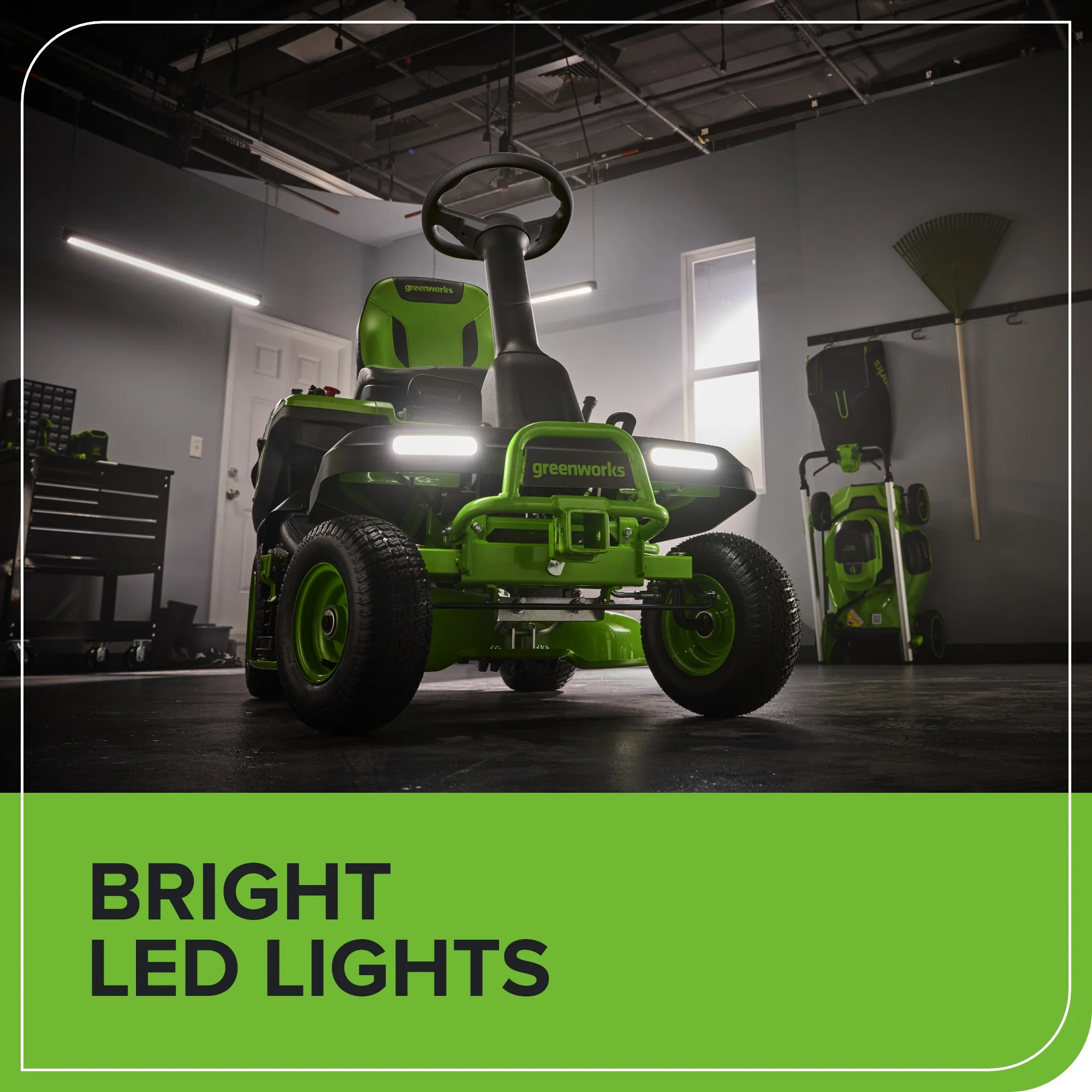 60V 30" CrossoverT Riding Lawn Tractor, Bagger Included, (4) 8.0 Ah (1) 20.0Ah Batteries and 600-Watt Charger, CRT3062 - Image 9