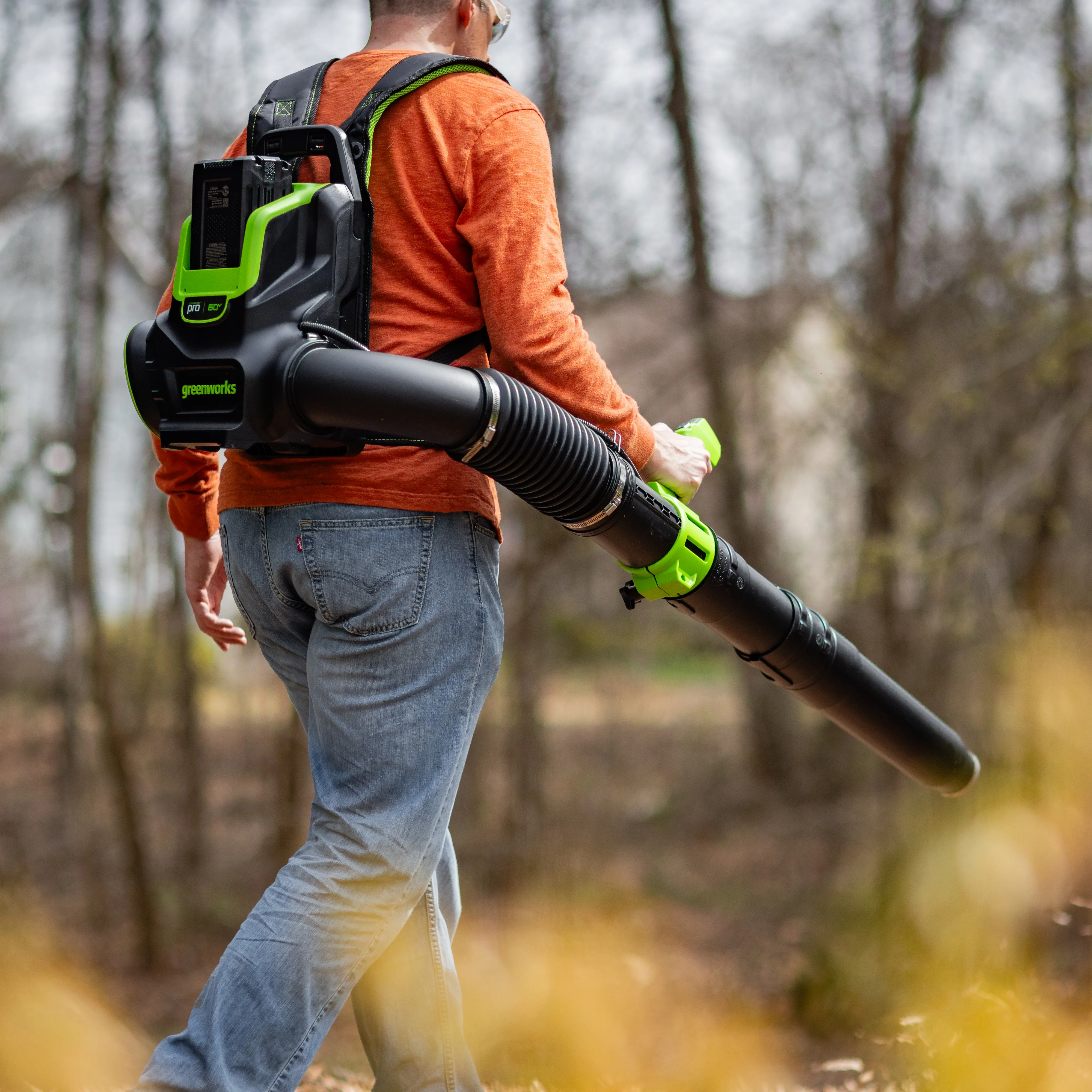 80V 800 CFM Cordless Battery Backpack Blower and Leaf Tarp: 4.0 Ah Battery and Rapid Charger - Image 3